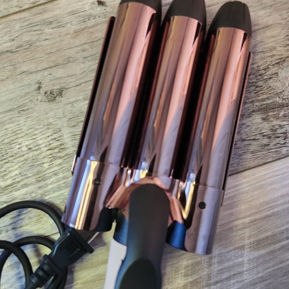 Lange Triple Barrel Pink and Black Hair Styler - Picture 7 of 8
